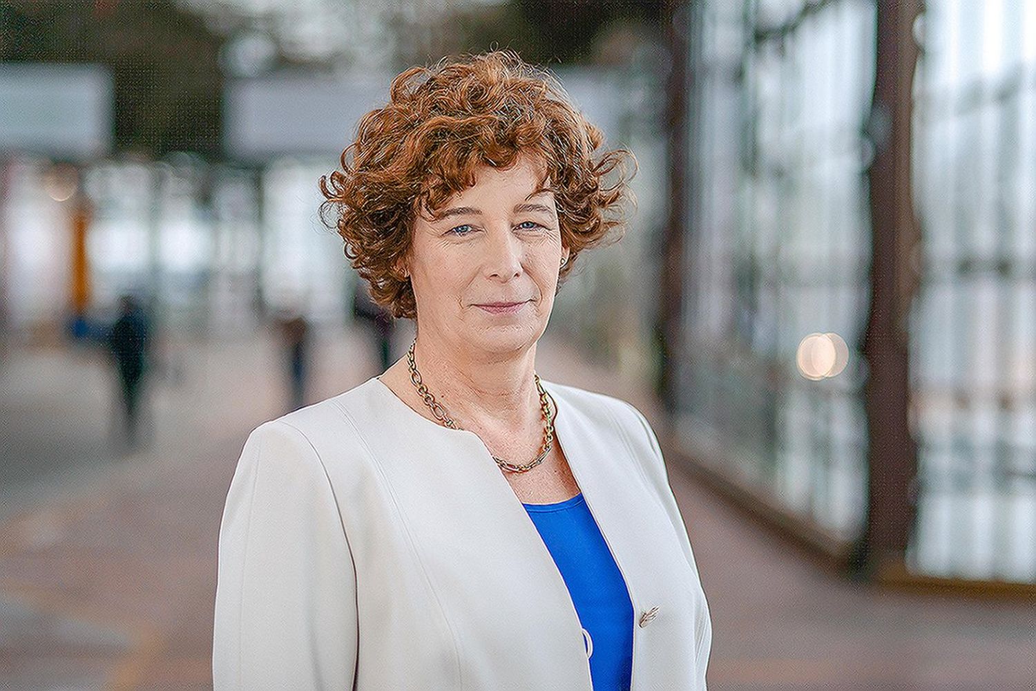 Bélgica nombra a la primera ministra transexual de Europa