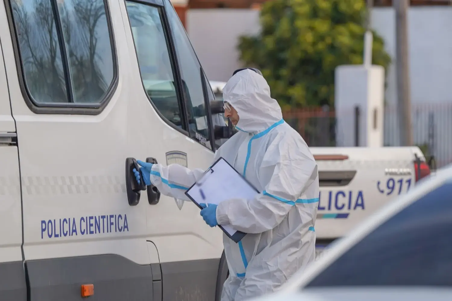 Peritos de Científica realizaron la diligencia de rigor en la sede de la morgue del Hospital Municipal