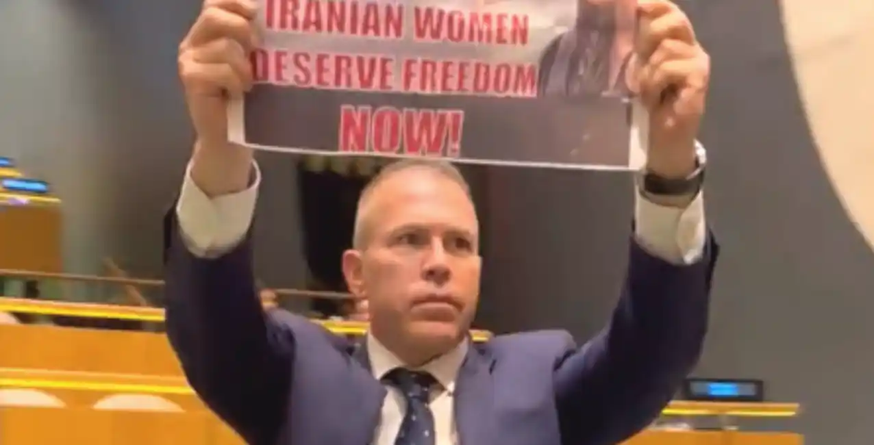 El video del tenso momento se viralizó en las redes sociales.