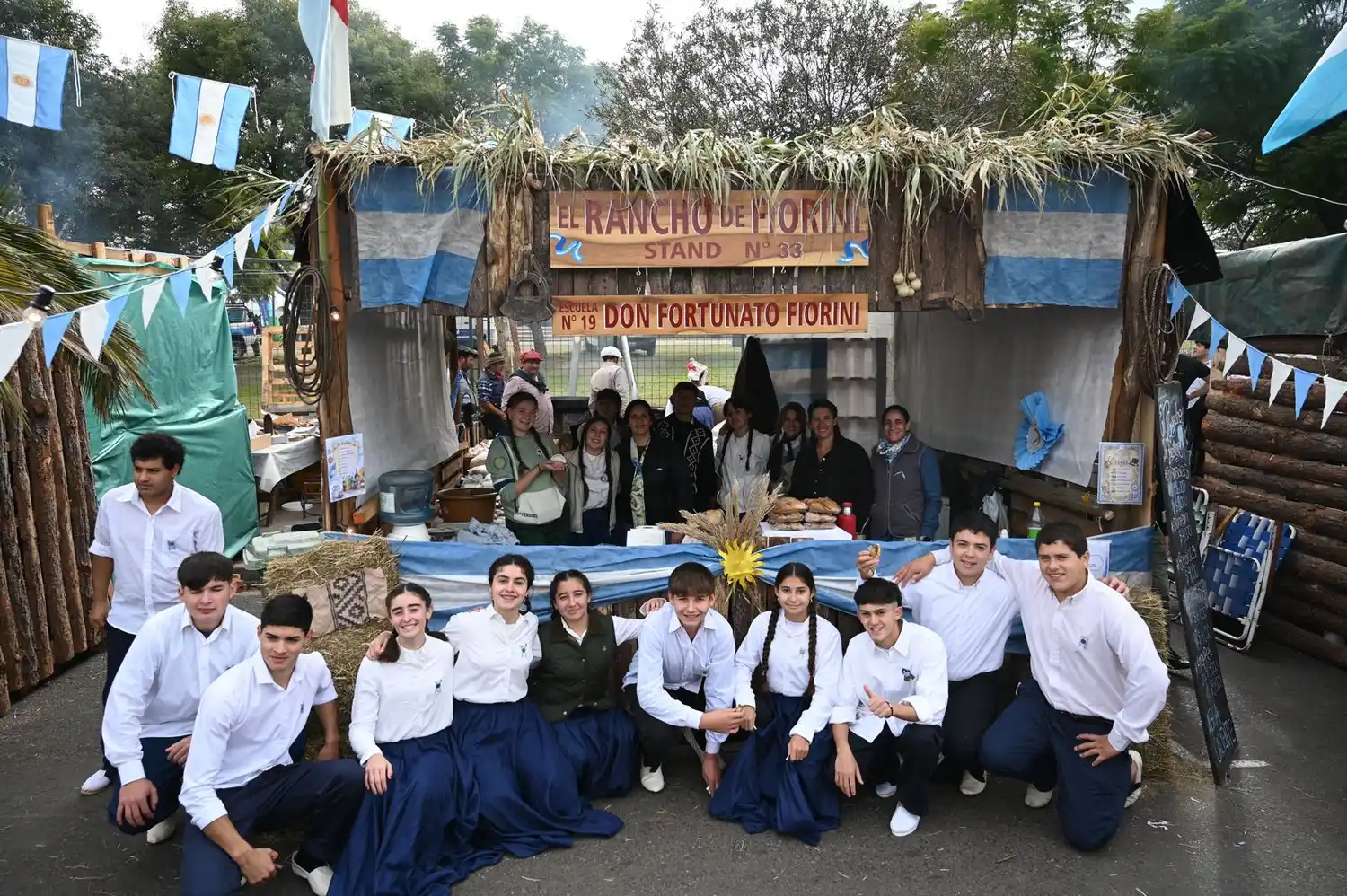 stands estudiantes 25 de mayo 2026 - 5