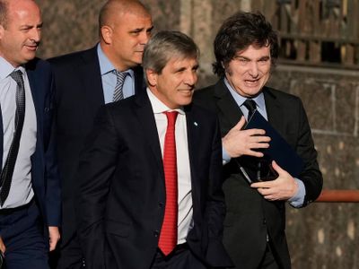 Alianzas, peronismo en crisis y el 2025 como referéndum sobre Milei
