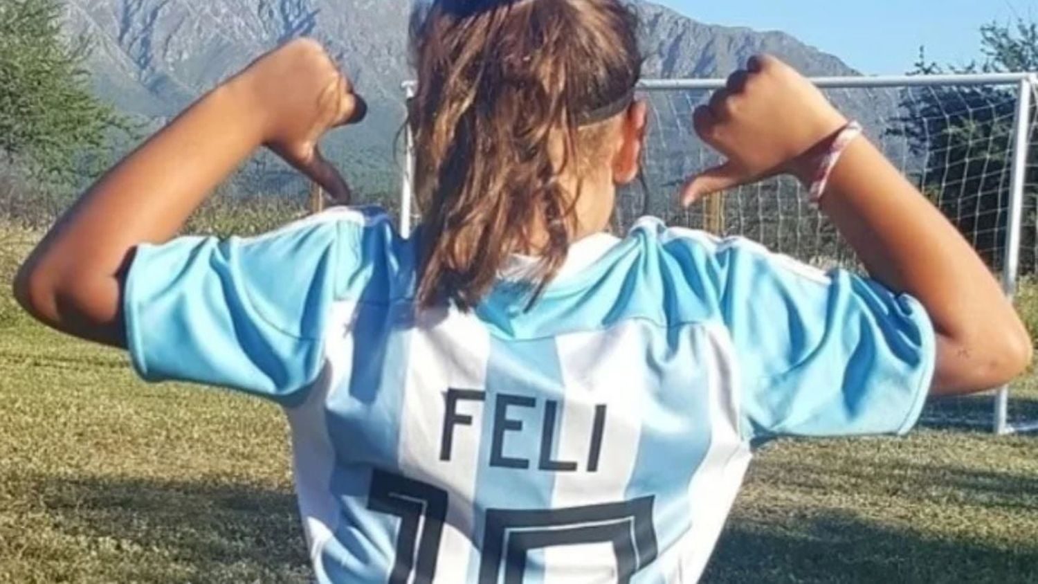 Felicitas, la niña de 8 años que firmó contrato antes que Messi o Neymar