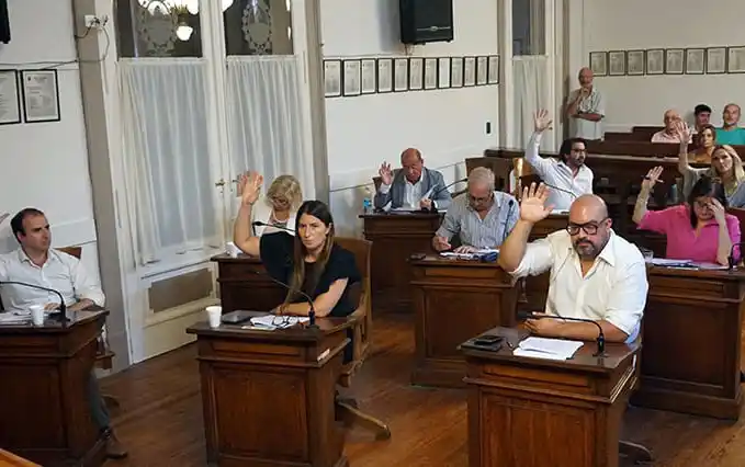 El oficialismo sumó los votos del PRO y aprobó por mayoría el Presupuesto y la suba de las tasas