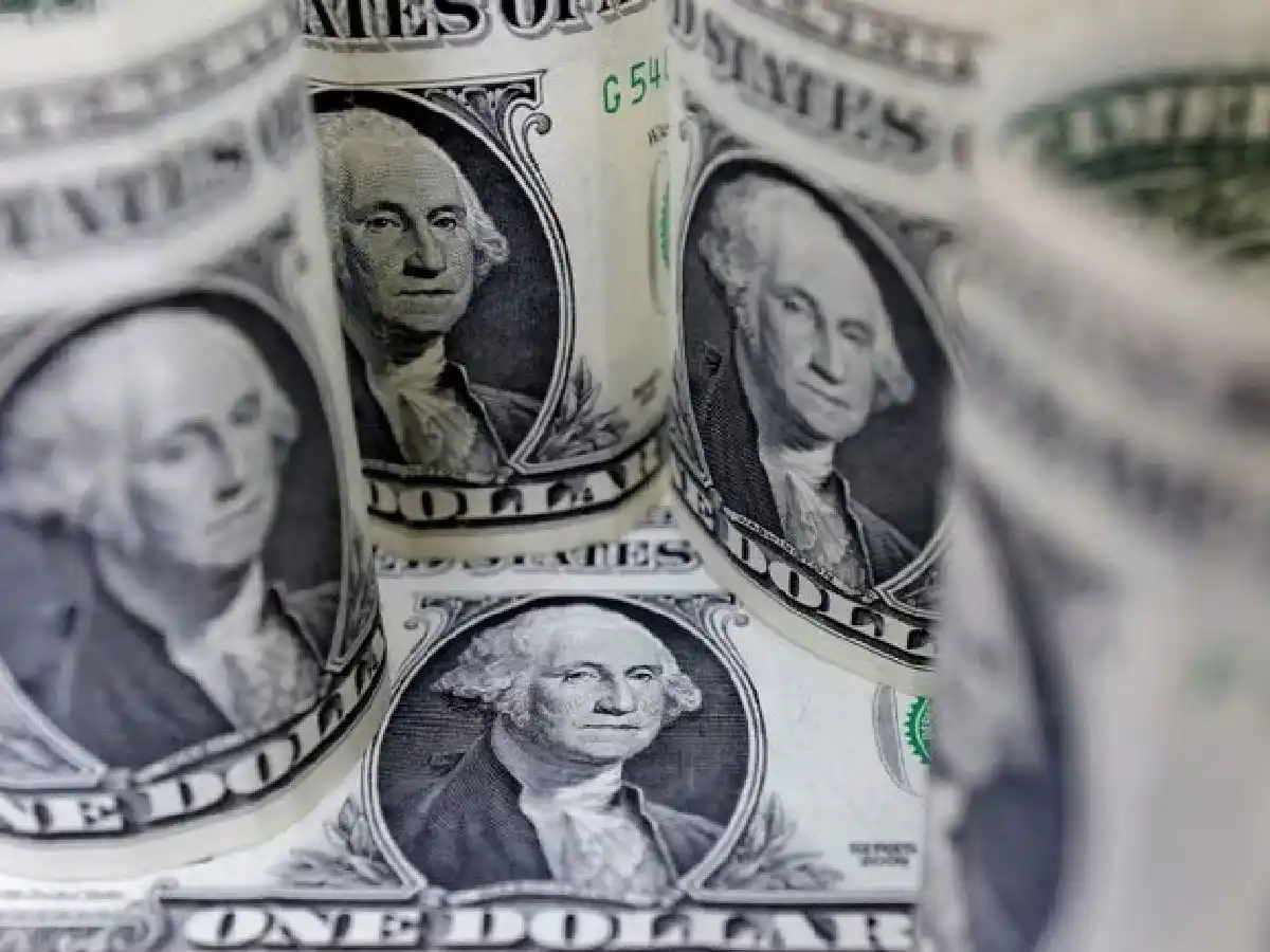 El dólar "blue" no detiene su marcha y sube $3: cotiza a $421