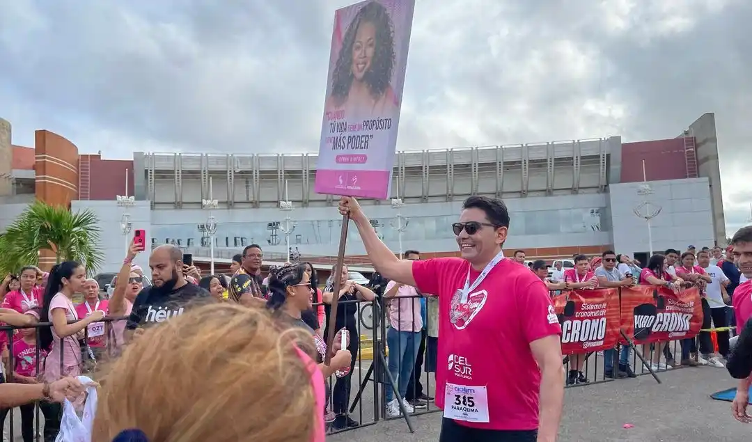 ¡EL TIGRE SE VISTE DE ROSA! Alcalde dedica carrera a Oprah Winfrey por ser “inspiración”