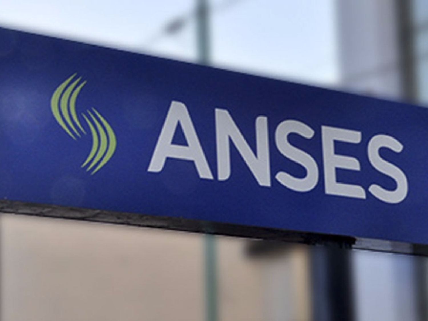 Desde mañana, los beneficiarios del Ingreso Familiar de Emergencia podrán ingresar sus datos bancarios para cobrar