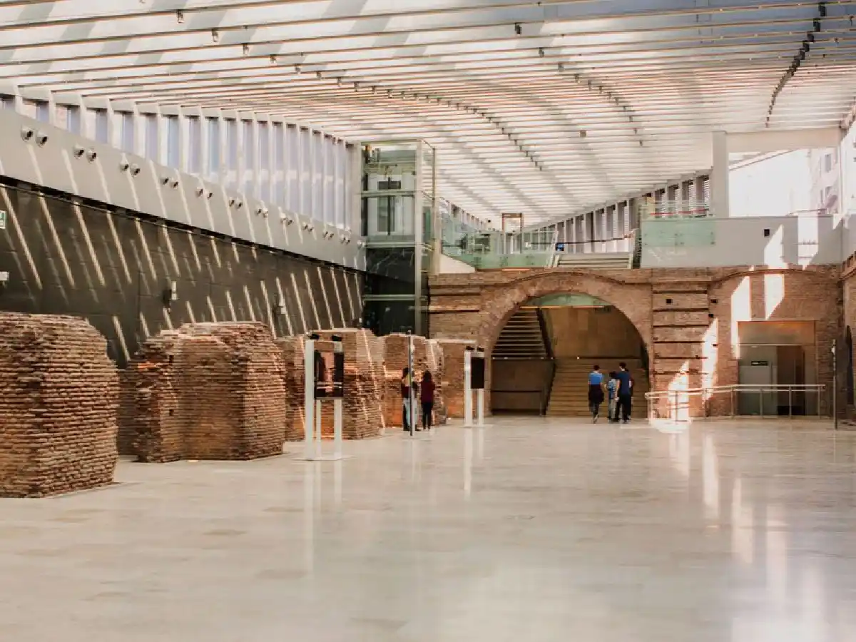 "Duele hasta las lágrimas  el descuido que tuvo Macri"  con el patrimonio histórico 