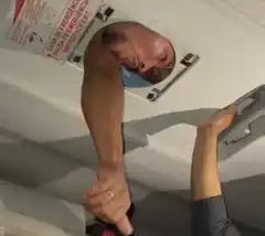 Locura en Brasil: fanáticos se treparon al micro del Flamengo