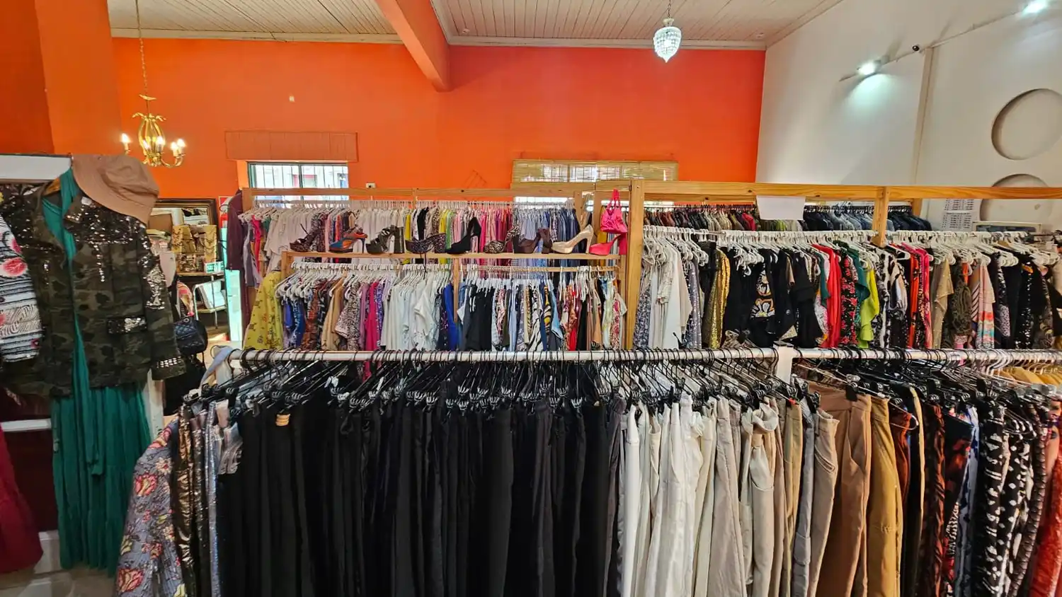 Garage de Amigas, feria de moda circular en Tandil.