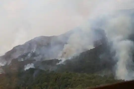 El incendio en el Parque Nacional Nahuel Huapi no da tregua: más de 3.500 hectáreas consumidas
