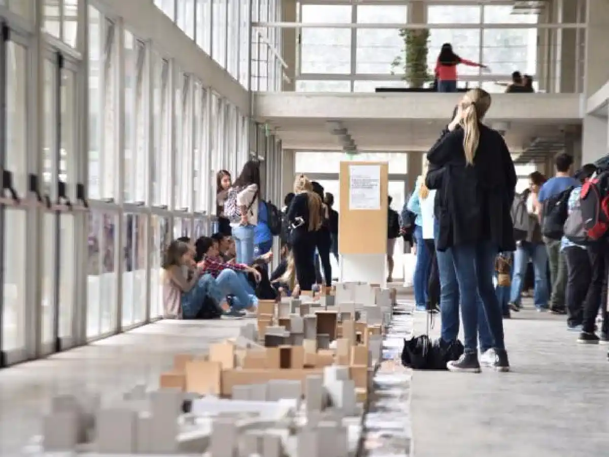 Limitaron los alcances de algunos títulos universitarios