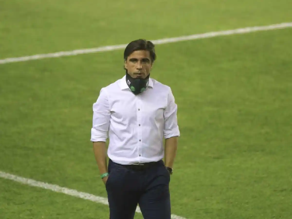 Sanguinetti ya no es más el DT de Banfield