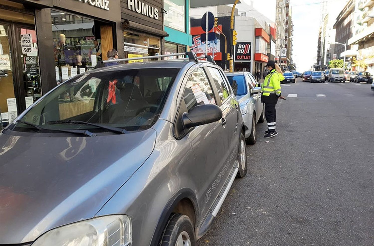 Por un caso positivo, ordenan al personal municipal del Estacionamiento Medido a irse a sus domicilios