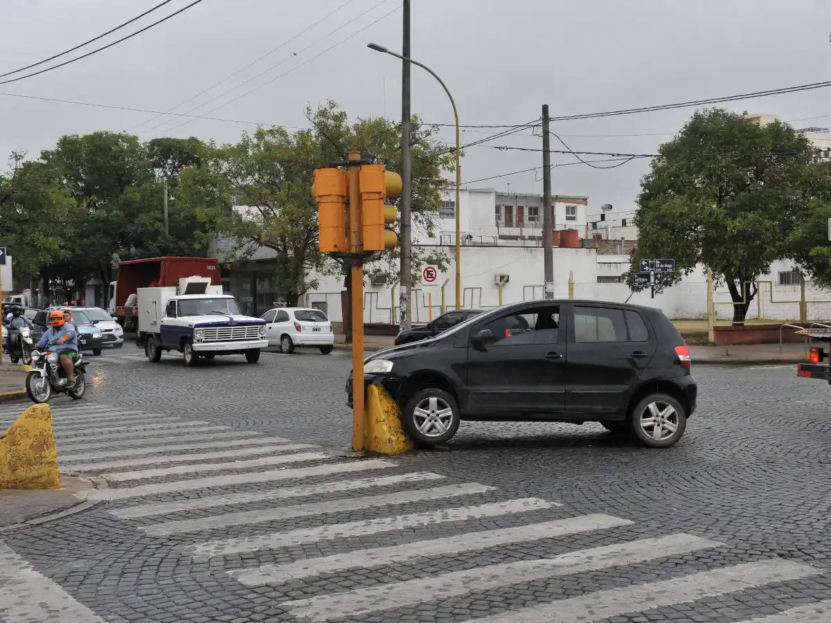 Pese a la cantidad de choques registrados, el mojón no se saca