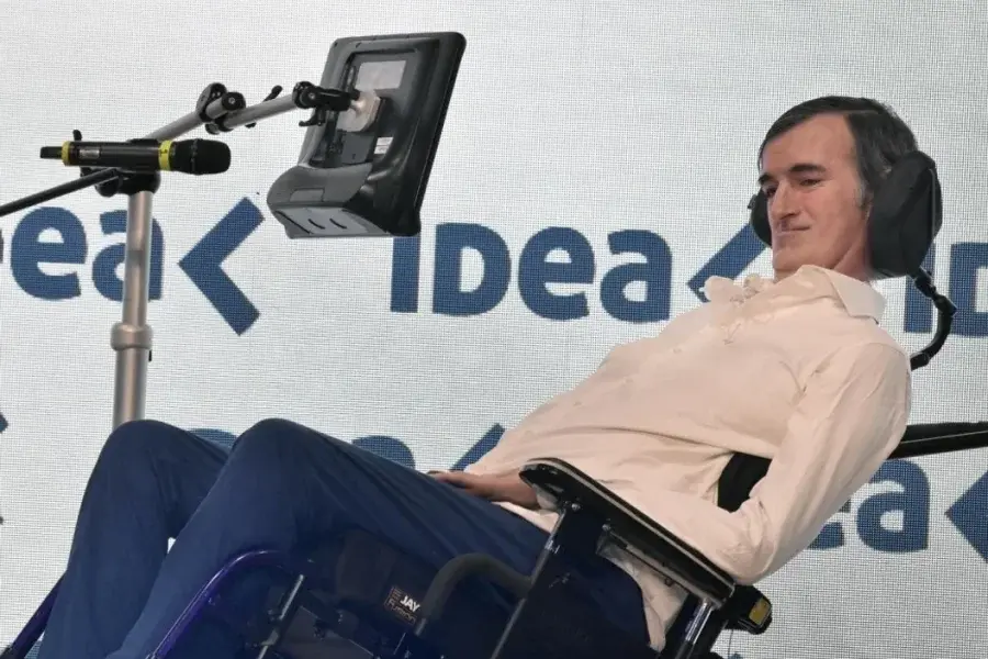 Esteban Bullrich adhiere al Pacto de Mayo auque criticó que no aparezca la educación en el acuerdo