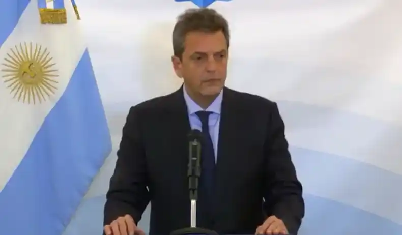 Massa corre con las piernas atadas y Milei se alía con la casta sindical