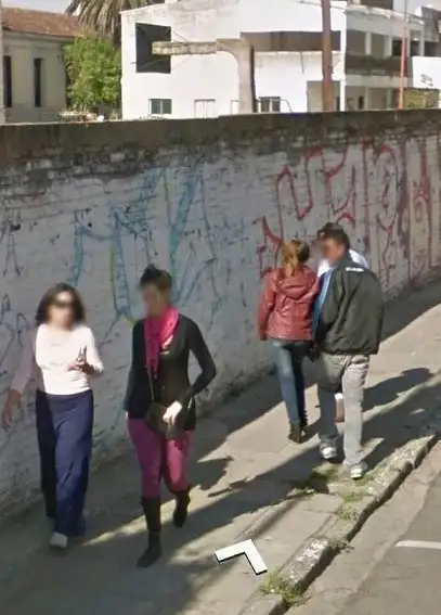 7 de cada 10 hombres argentinos se dan vuelta para mirar a una chica