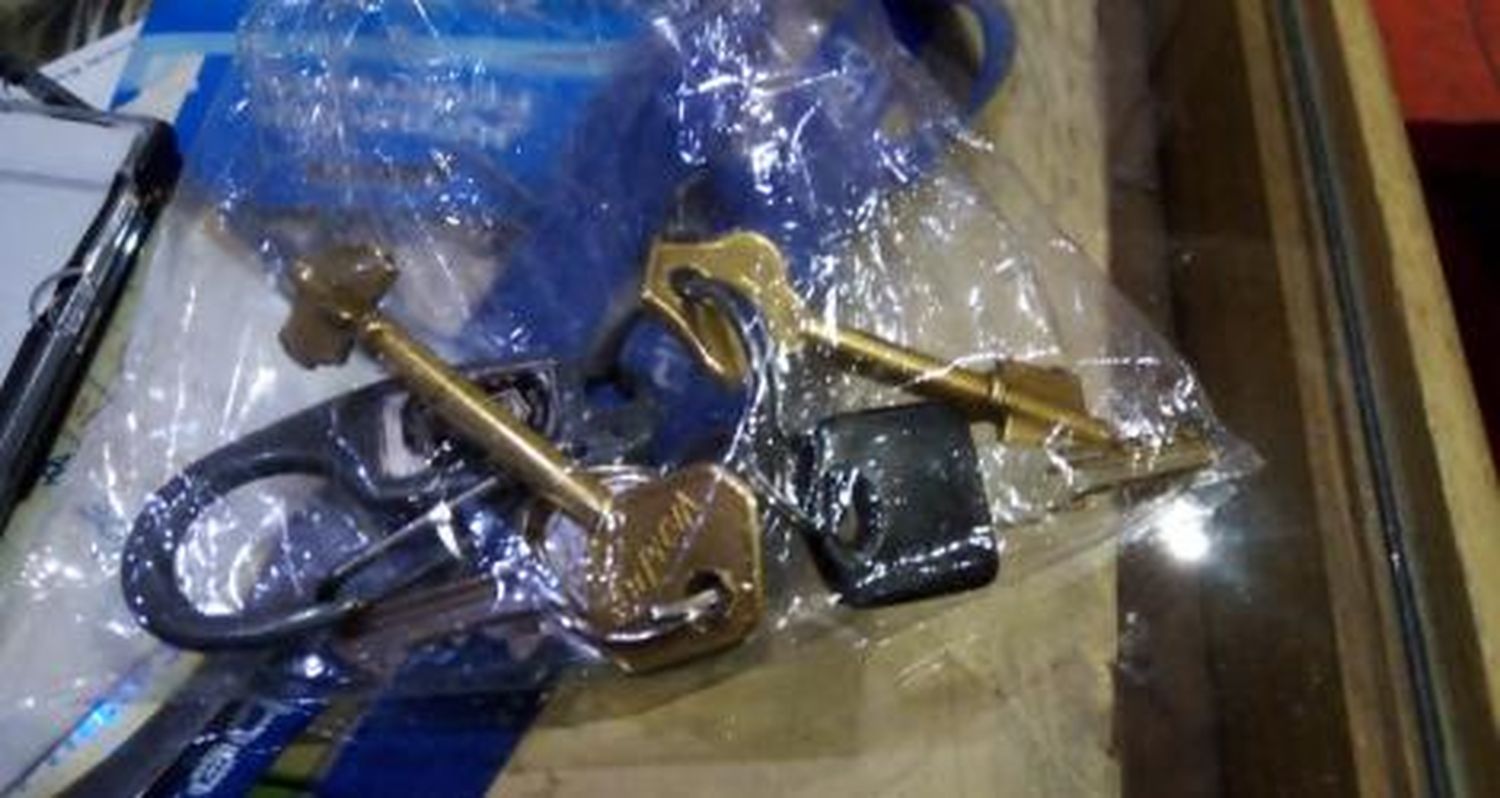 Llaves encontradas en calle Litoral