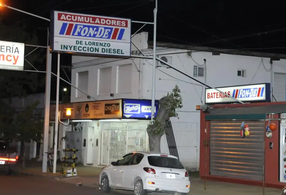 Boqueteros se llevaron dinero y elementos de un comercio