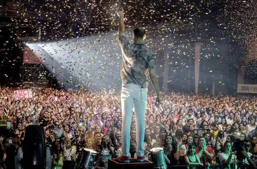 Abel Pintos festejó fuerte con la familia rosarina