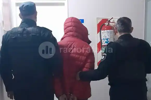 En el día del padre y con un cuchillo en la mano, amenazó con matar a toda su familia