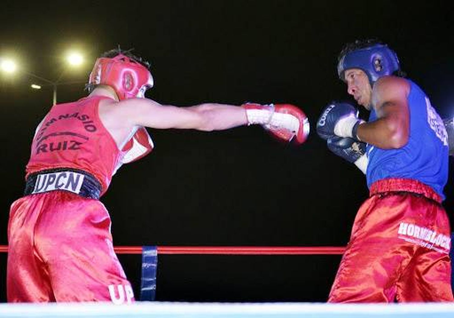 Doble jornada de boxeo amateur en el Gimnasio Municipal