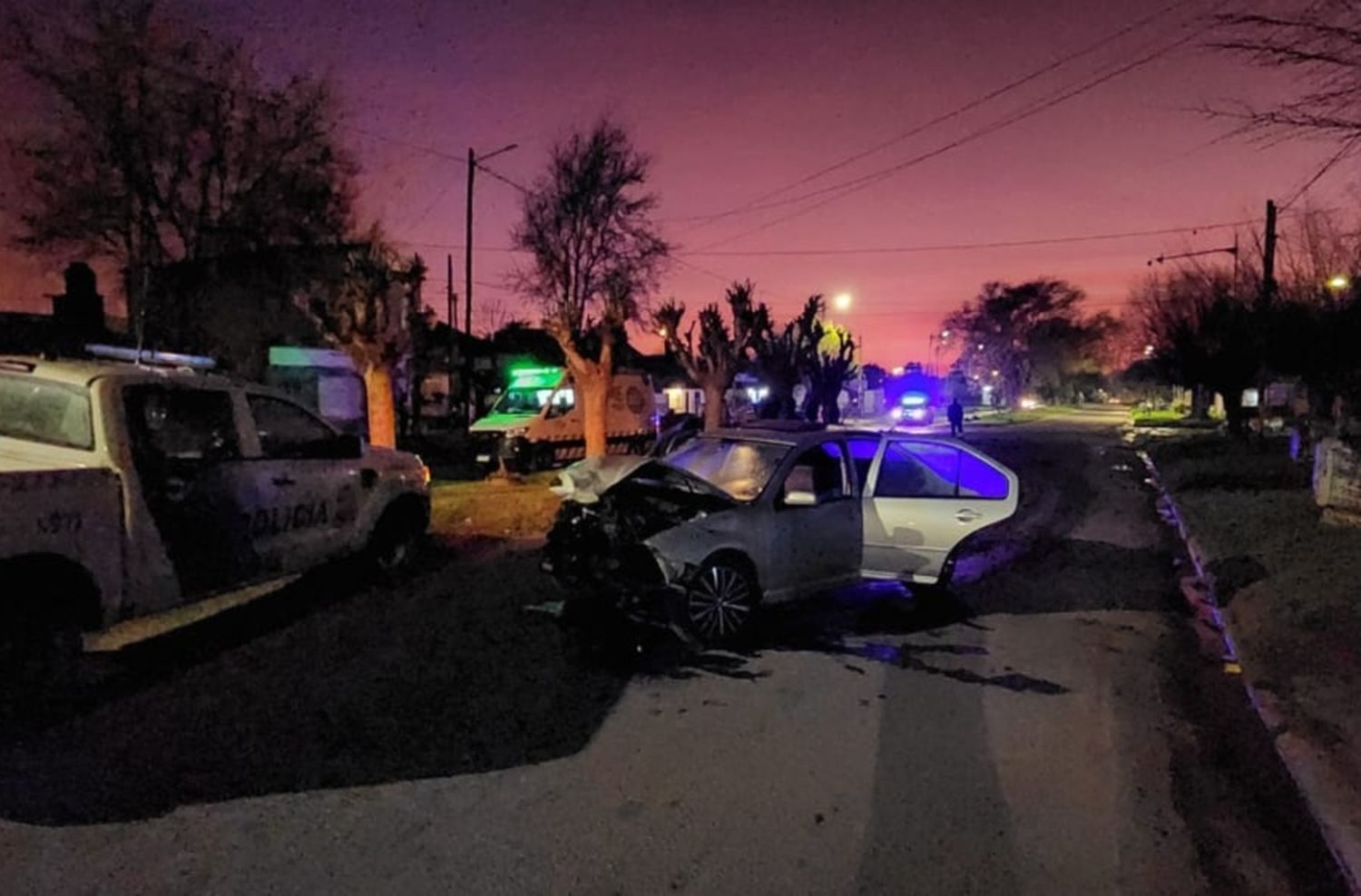 Chocó, se escapó y abandonó a sus acompañantes lesionados