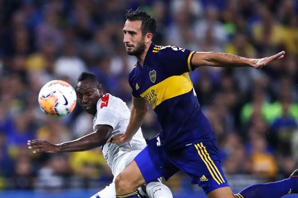 Boca afronta un estreno de alto riesgo frente a Lanús