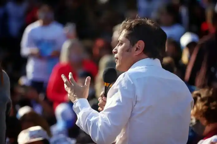 Kicillof profundizó la grieta con los viajes de egresados