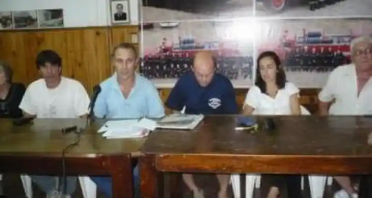 Bomberos: nueva comisión y nueva unidad