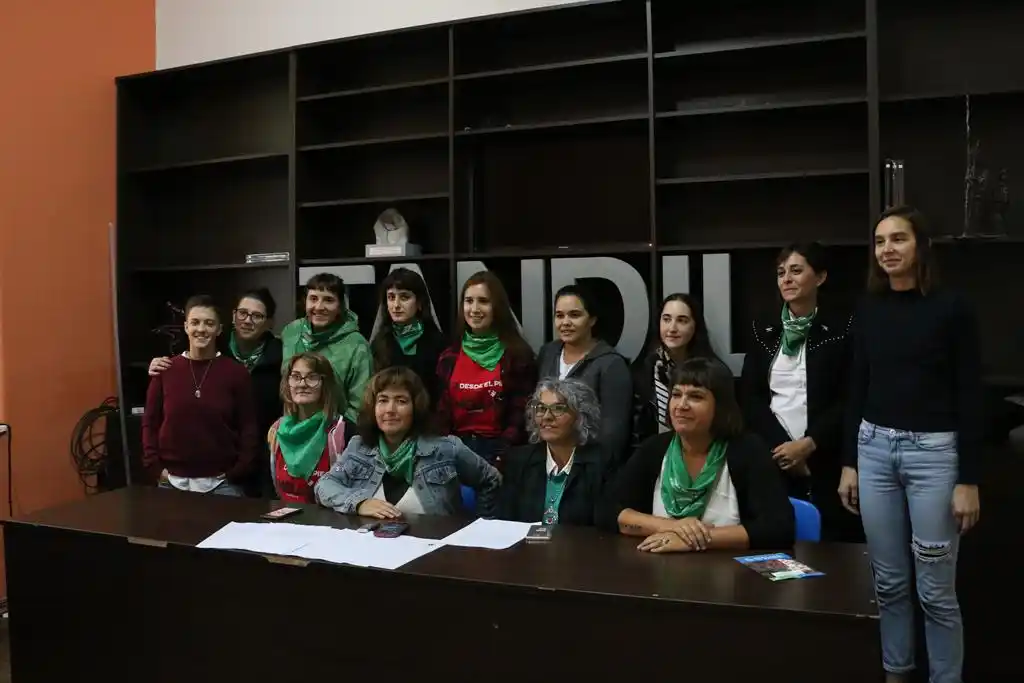 Se juntarán firmas de mujeres universitarias a favor de la legalización del aborto