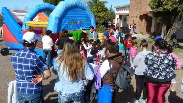 Festejo del día del niño en Galarza