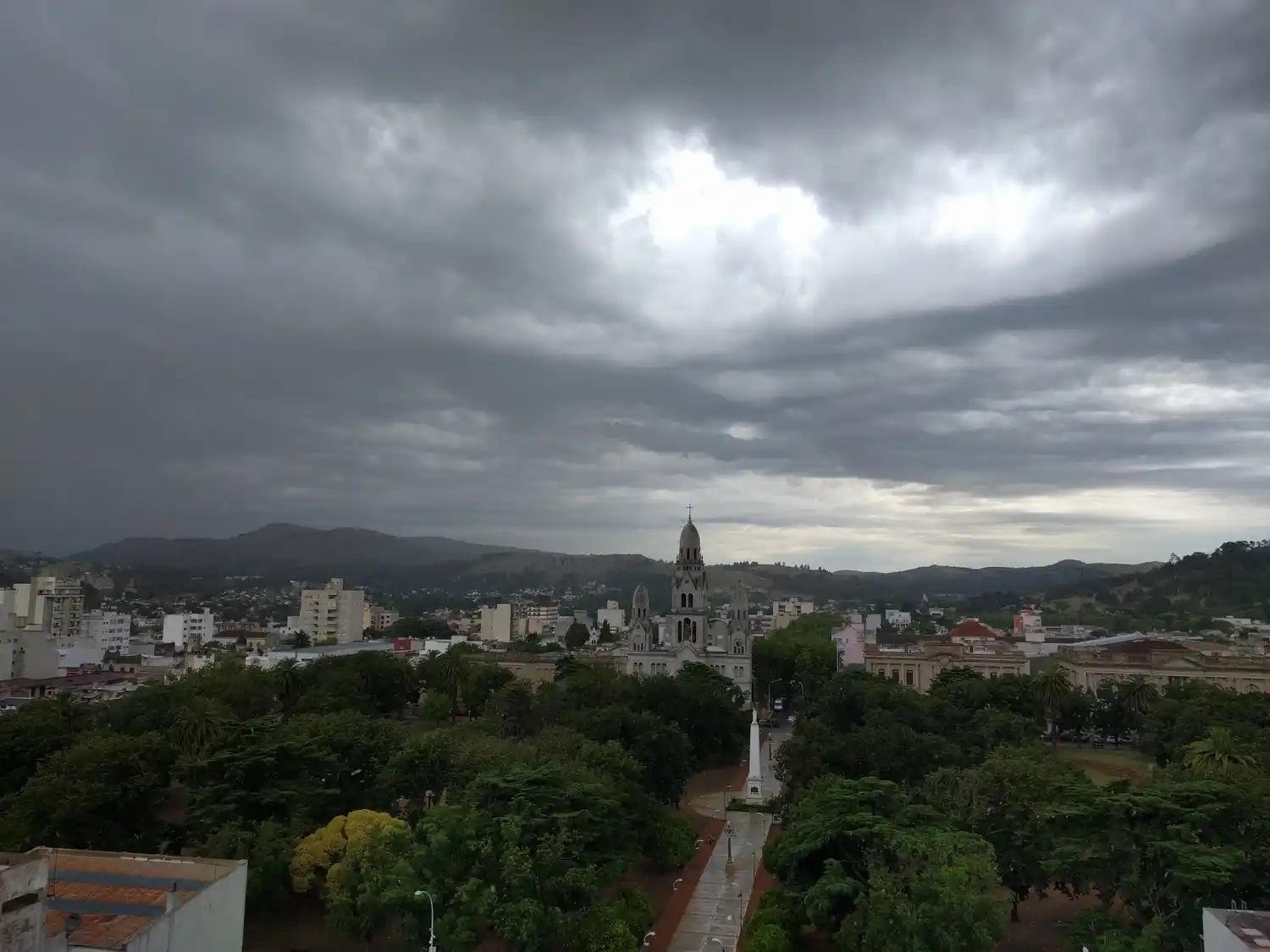 Alerta por lluvias y tormentas fuertes para la zona de Tandil