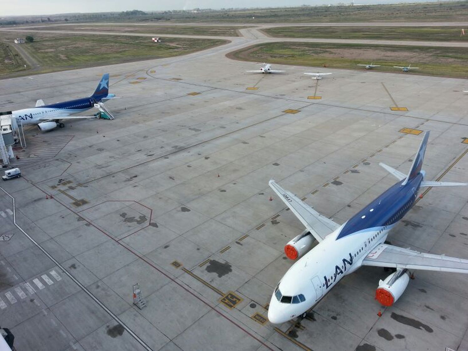 Cierre del aeropuerto de Mendoza: se harán más de 2500 transfers hacia San Juan, San Luis y San Rafael