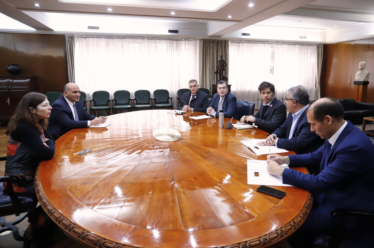 Manzur y Batakis se reunieron con gobernadores en el Palacio de Hacienda