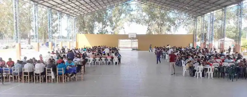 Ingeniero Juárez vivió el Día del Trabajador  
con reconocimientos a la familia municipal