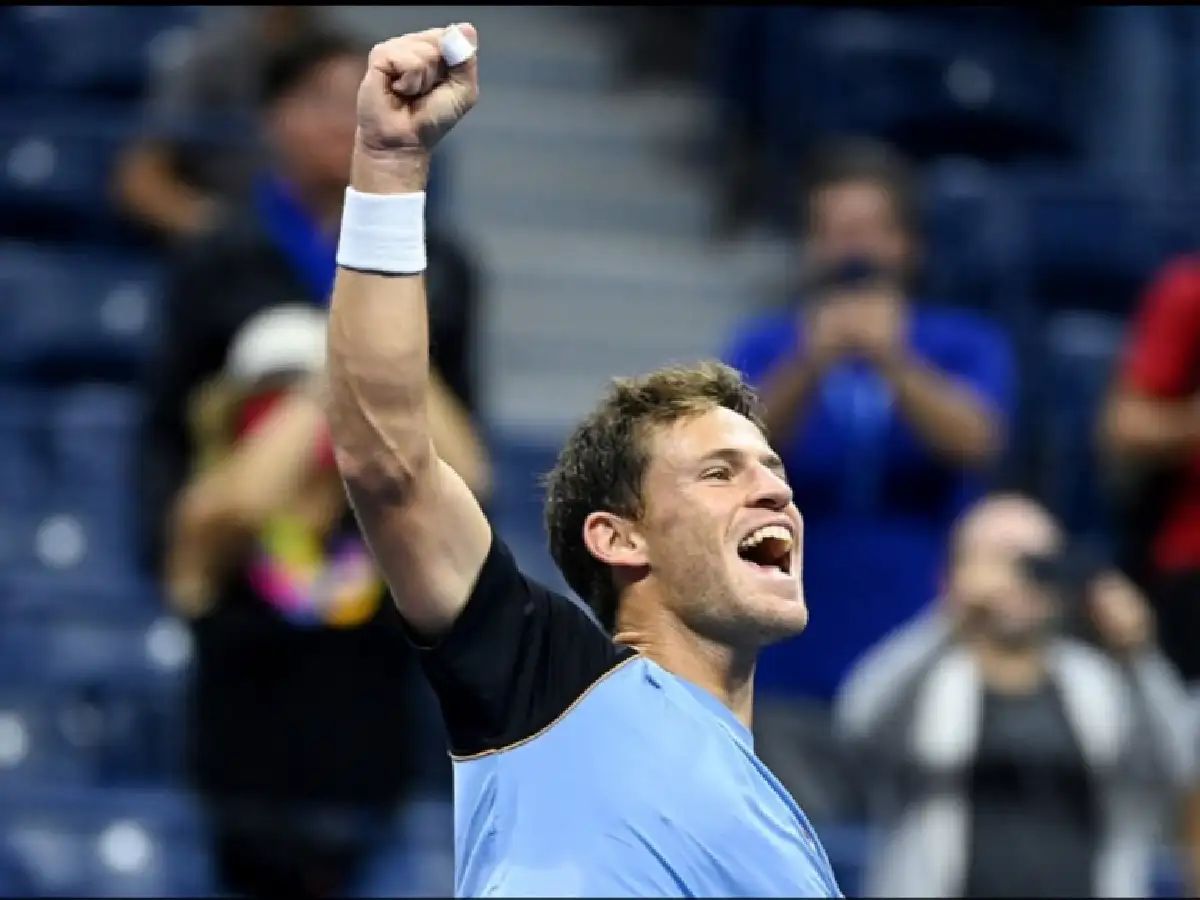 Schwartzman avanza en Amberes