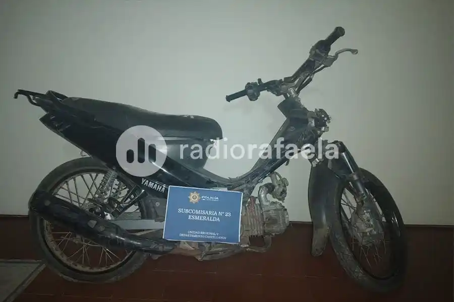 Hallaron abandonada una moto