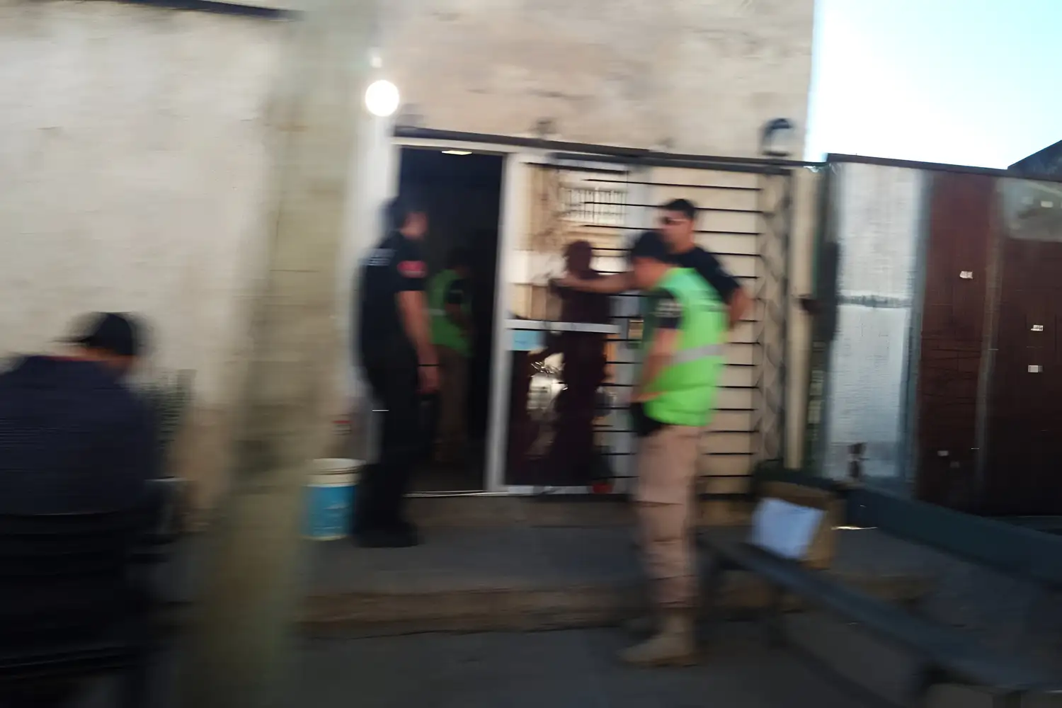 clausuras talleres y remiserías