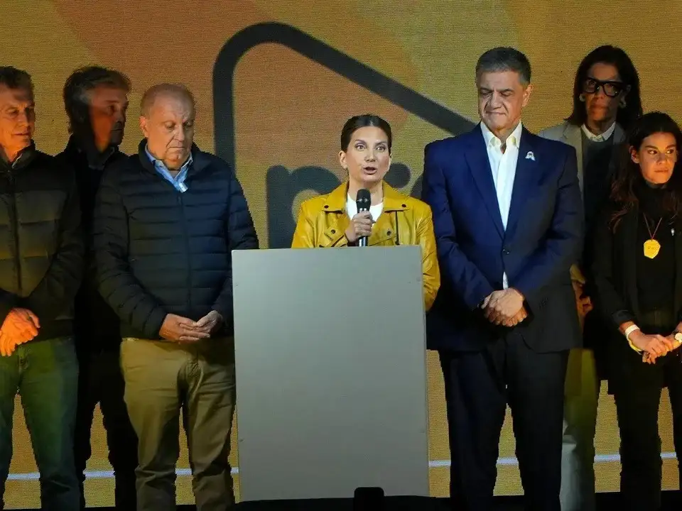 Silvia Lospennato y referentes del PRO. Foto: Agencia Noticias