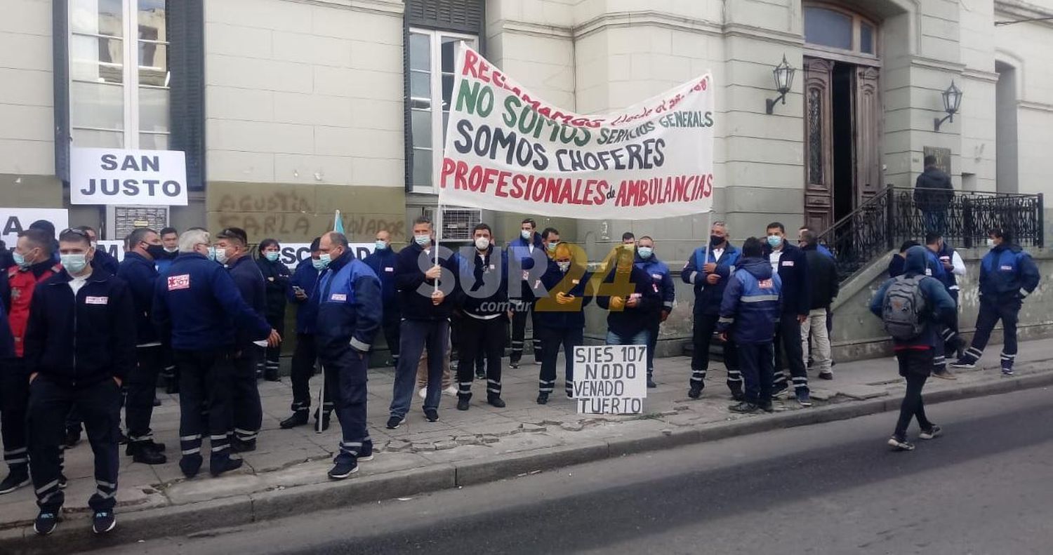 Sin respuestas del gobierno provincial, choferes del SIES 107 volverán a protestar en Santa Fe