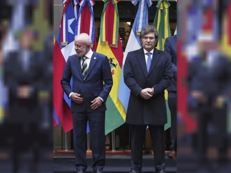 Lula y Milei en la Cumbre del Mercosur. NA