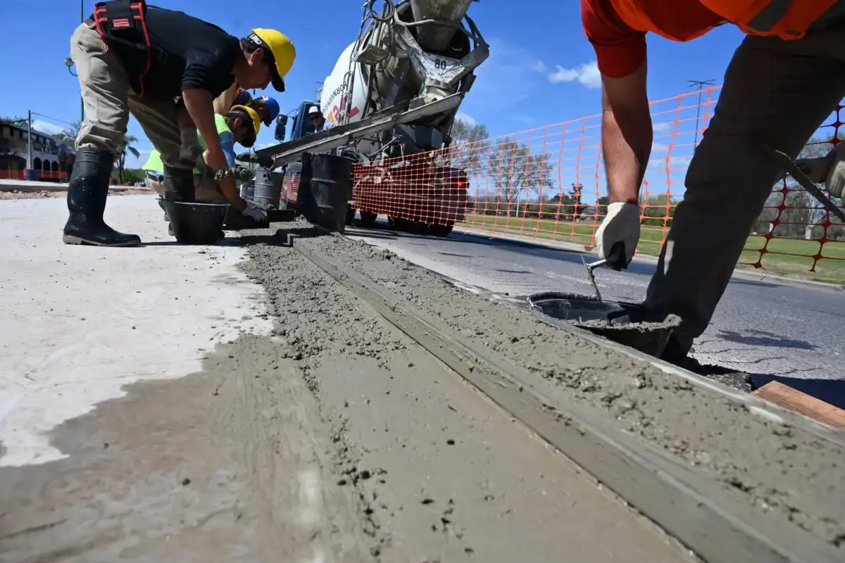Avanza el proceso de hormigonado en las plazoletas de Avenida Parque