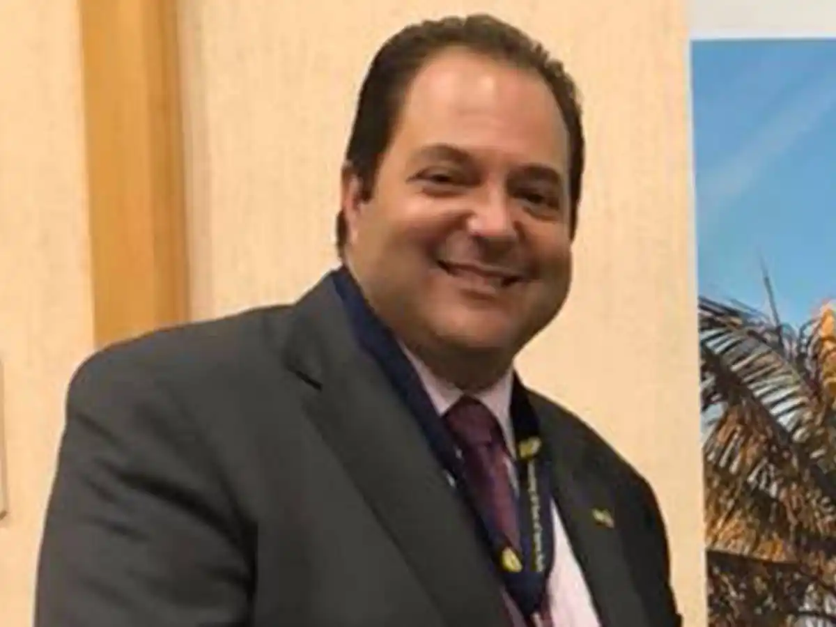 Un alcalde ofrece vacunar gratis a los turistas que viajen a su ciudad