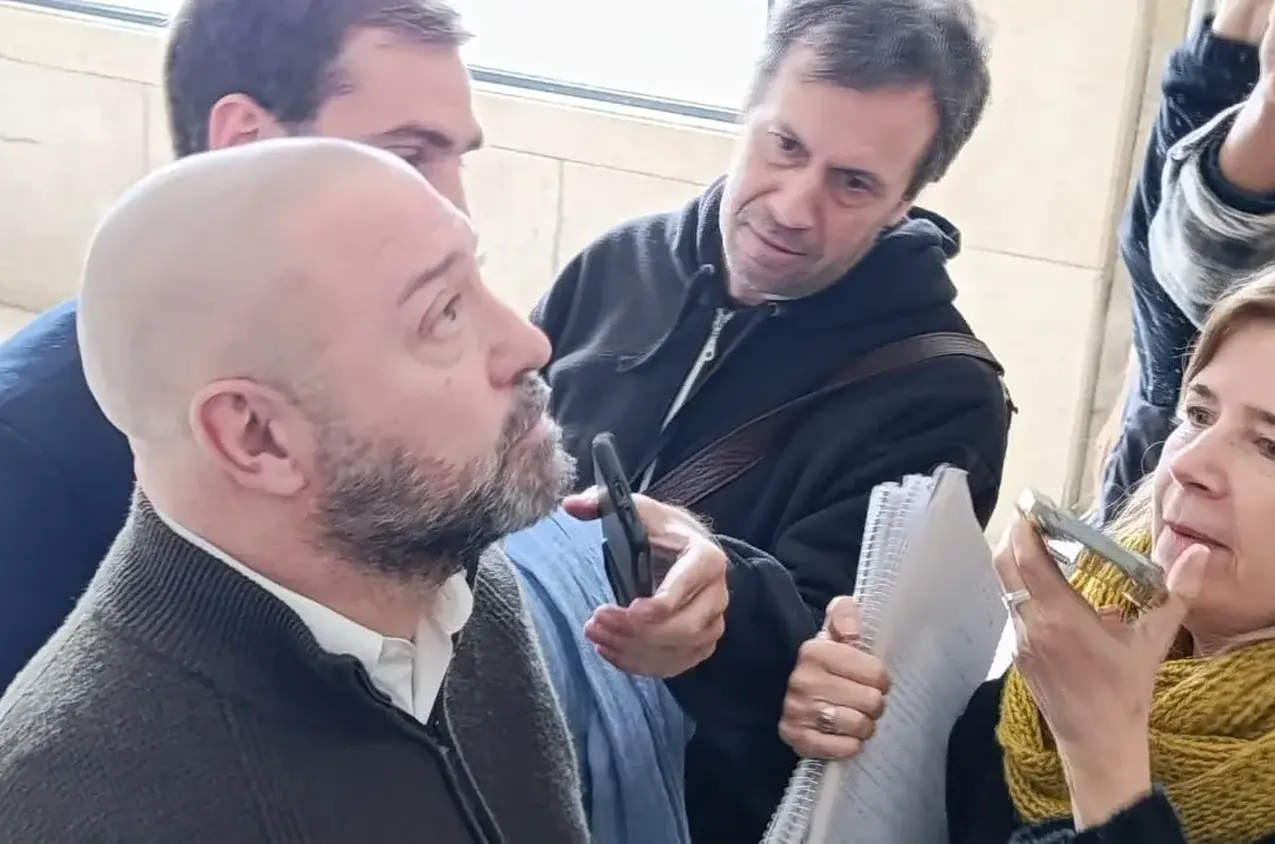 El exfuncionario apela ante la Cámara Federal para frenarlo.