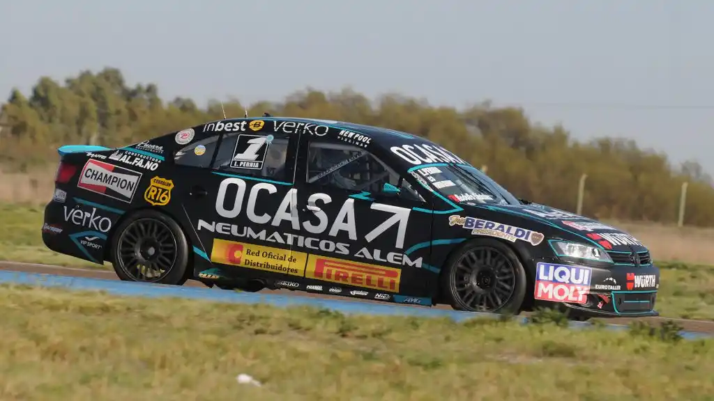 Leonel Pernía logró la pole de la Clase 3 en Viedma