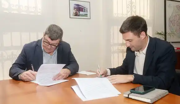 El IAPV y Sidecreer firmaron convenio para el cobro de deudores