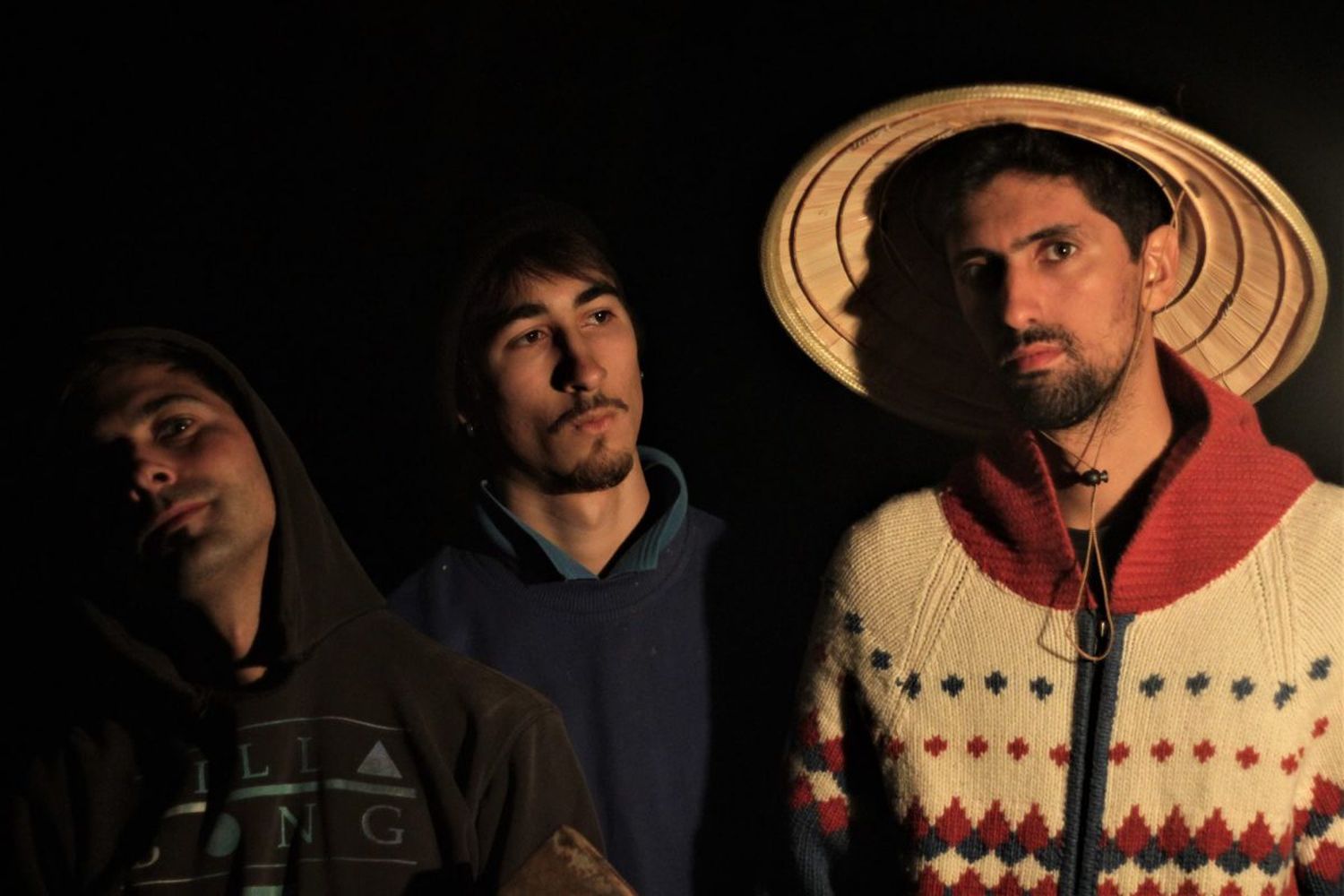 Noche de indie rock en Capibar: Juan y Los Planetas, Madreperla y Guido Decrepitar