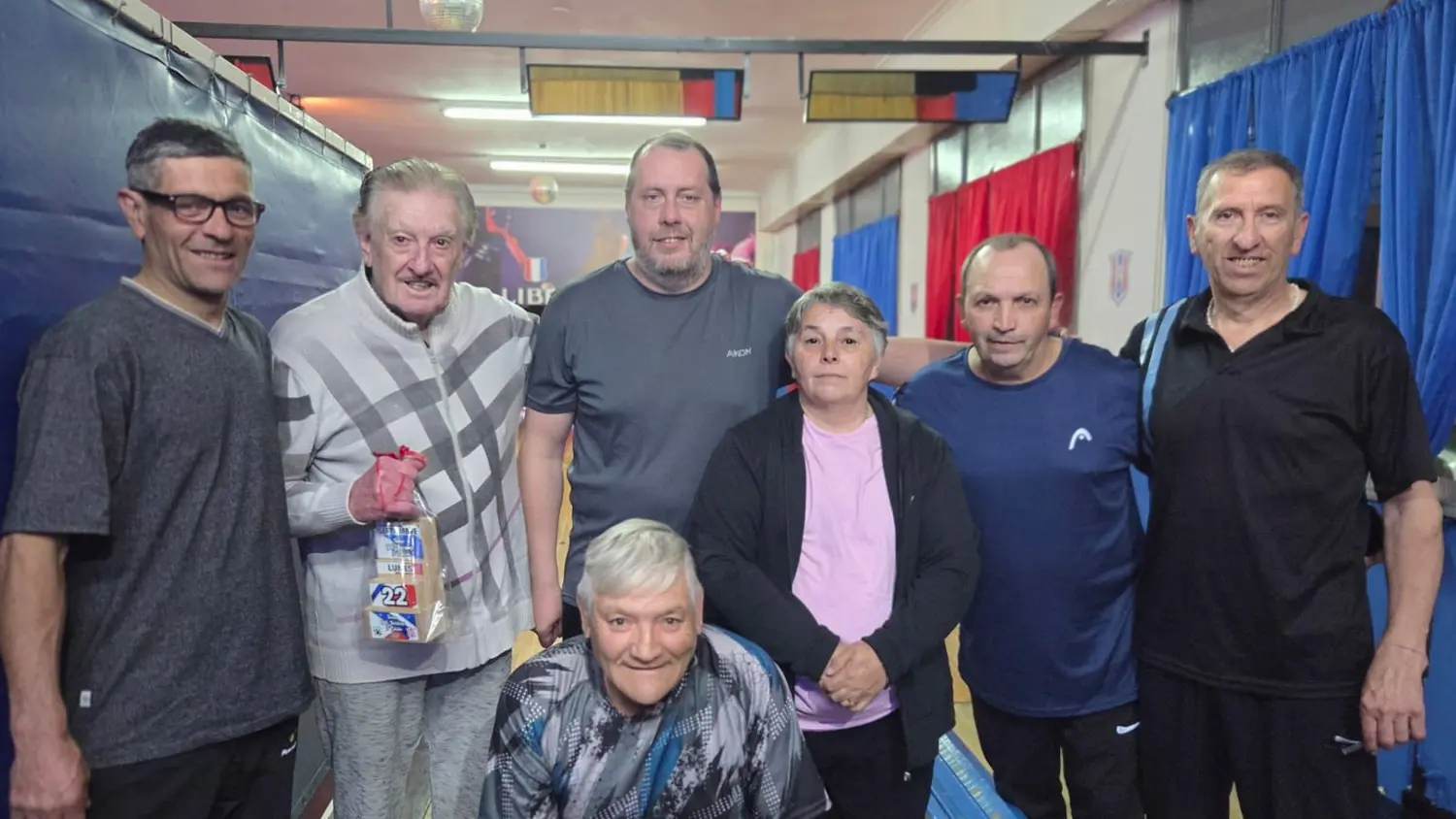 Los siete representantes del Club Huracán en Mar del Plata