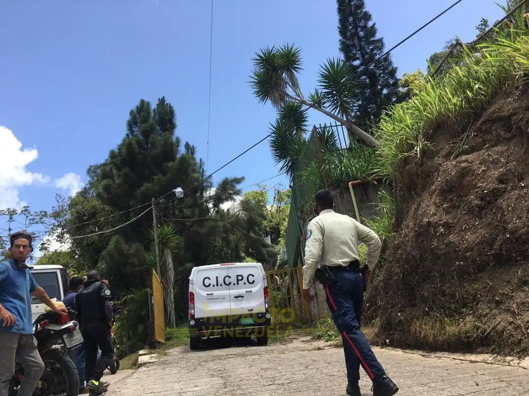 Entre silencio y duelo Cicpc levantó cadáver de Daniel Alvarado en su casa en Hoyo de La Puerta